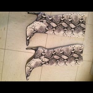 STEVE MADDEN KINGA knee high boots